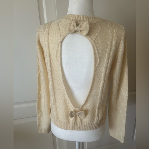 Cute Ivory Open Bow Back Sweater - Picture 2 of 5